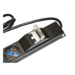 Link multipresa verticale a 12 porte per armadi rack con interruttore magnetotermico