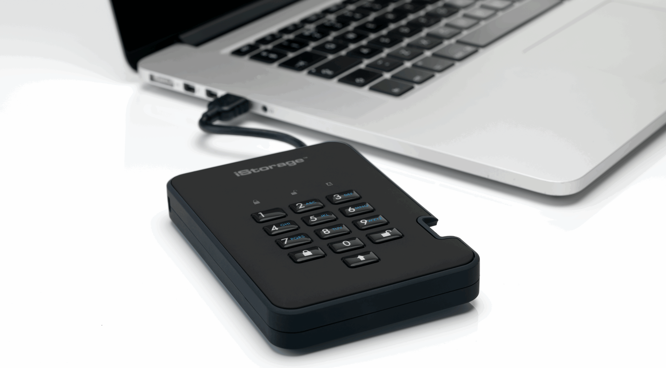 iStorage diskAshur 2 - Festplatte - verschlüsselt - 1TB - extern (tragbar) - USB 3,1 Gen1 - 5400 U/min - Puffer: 8MB - FIPS 197 - 256-Bit-AES - Phantomschwarz (IS-DA2-256-1000-B)