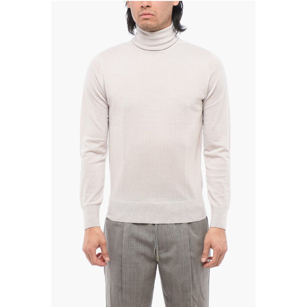 Solid Color Merinos Wool DEVO Turtleneck Sweater