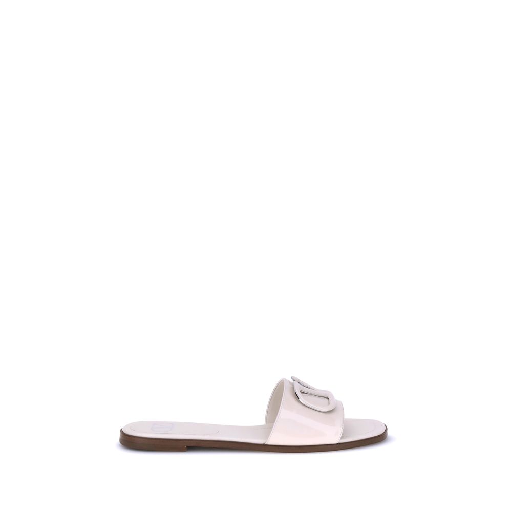 Patent leathe VLogo slide Sandals