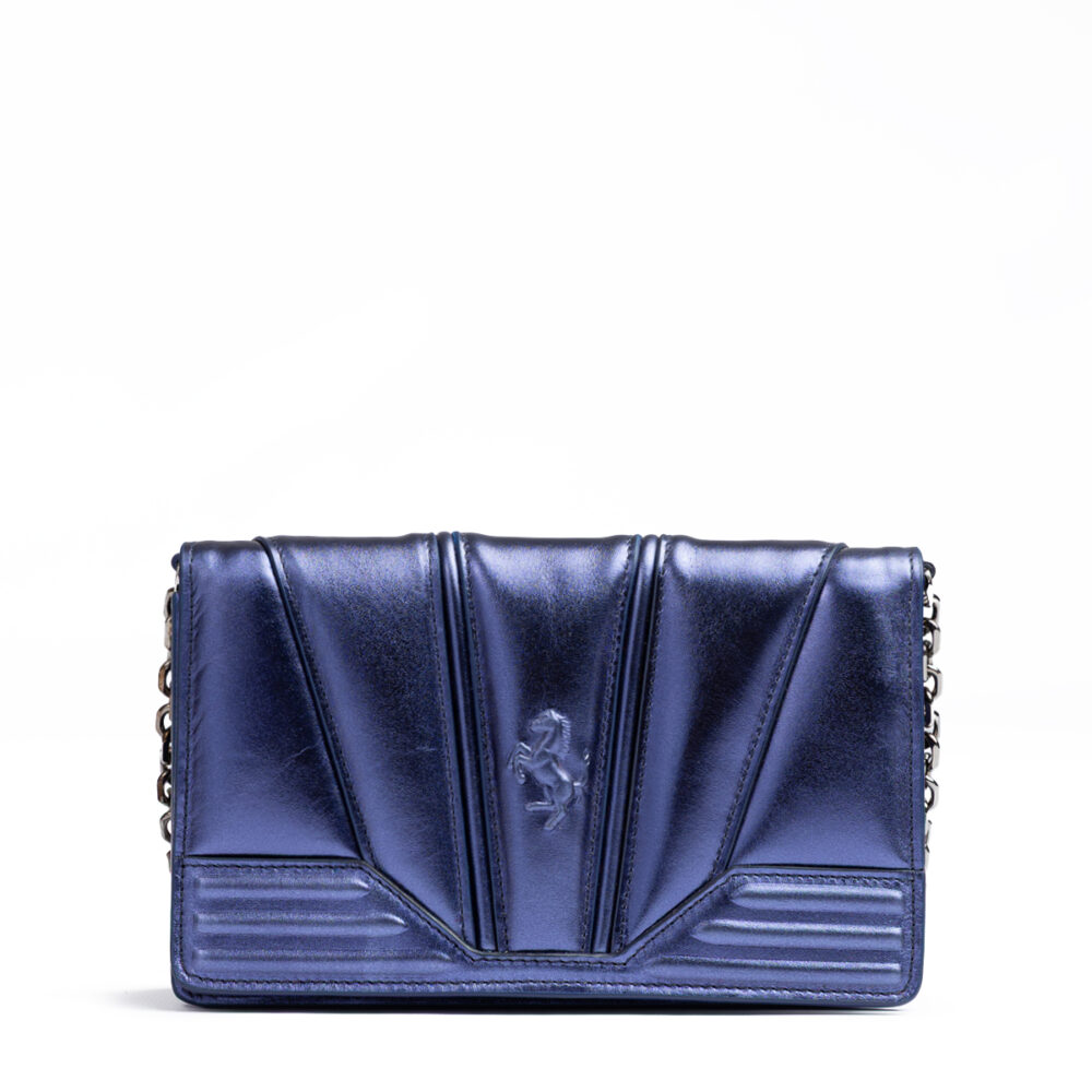 Metal blue GT patent leather bag with chain